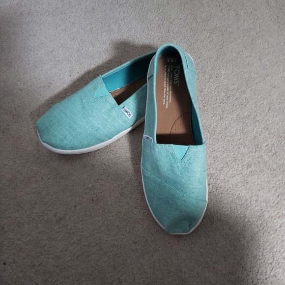 Toms Other - Toms Girls Youth Turquoise Coated Linen Shoes NWOT